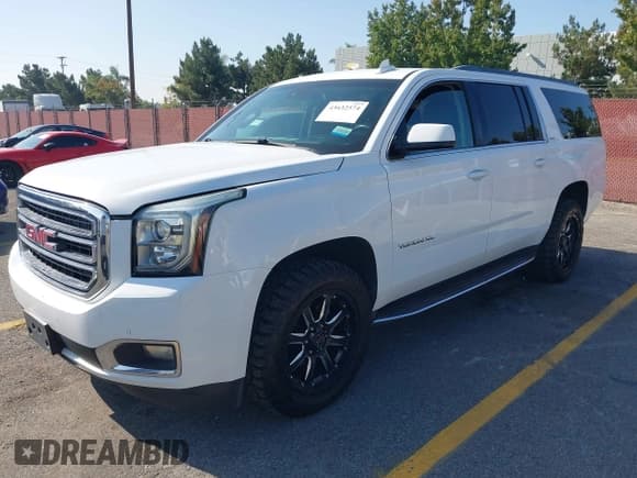 ✅ 2017 GMC Yukon XL SLT • VIN: 1GKS2GKC1HR192110 • Lot: 43632574. Wystawiony na IAAI z przebiegiem 170 270 mil. Bezpłatny archiwum sprzedaży aukcyjnych z USA i szczegółowy raport historii pojazdu na DreamBid. Zdjęcie 18.