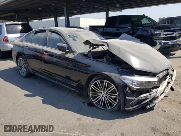 ✅ 2017 BMW 5 Series 530i • VIN: WBAJA5C34HG894993 • Лот: 62568584. Опубликован ранее на Copart с пробегом Не указан. Бесплатный доступ к архиву аукционных продаж из США и подробный отчёт об истории автомобиля на DreamBid. Изображение 4.