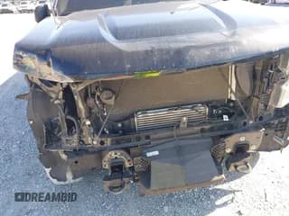 ✅ 2021 Chevrolet Silverado 1500 Custom • VIN: 1GCRWBEK4MZ373247 • Lot: 43500583. Wystawiony na IAAI z przebiegiem 87 165 mil. Bezpłatny archiwum sprzedaży aukcyjnych z USA i szczegółowy raport historii pojazdu na DreamBid. Zdjęcie 6.