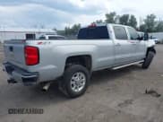 ✅ 2015 Chevrolet Silverado 2500HD LTZ • VIN: 1GC1KWEG0FF172722 • Лот: 42666210. Опубликован ранее на IAAI с пробегом 92 699 миль. Бесплатный доступ к архиву аукционных продаж из США и подробный отчёт об истории автомобиля на DreamBid. Изображение 4.