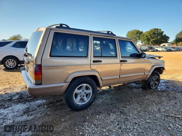 ✅ 1999 Jeep Cherokee Sport • VIN: 1J4FT68S3XL551441 • Lot: 89741745. Listed on Copart with Not provided. Free auction sales archive from the USA and detailed vehicle history report at DreamBid. Image 3.