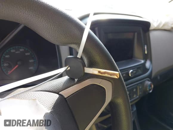 ✅ 2019 Chevrolet Colorado 2WD Work Truck • VIN: 1GCHSBEA2K1111298 • Lot: 43523952. Wystawiony na IAAI z przebiegiem 107 468 mil. Bezpłatny archiwum sprzedaży aukcyjnych z USA i szczegółowy raport historii pojazdu na DreamBid. Zdjęcie 11.