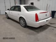 ✅ 2006 Cadillac DTS 1SB • VIN: 1G6KD57Y86U105332 • Lot: 43590864. Wystawiony na IAAI z przebiegiem 138 267 mil. Bezpłatny archiwum sprzedaży aukcyjnych z USA i szczegółowy raport historii pojazdu na DreamBid. Zdjęcie 3.