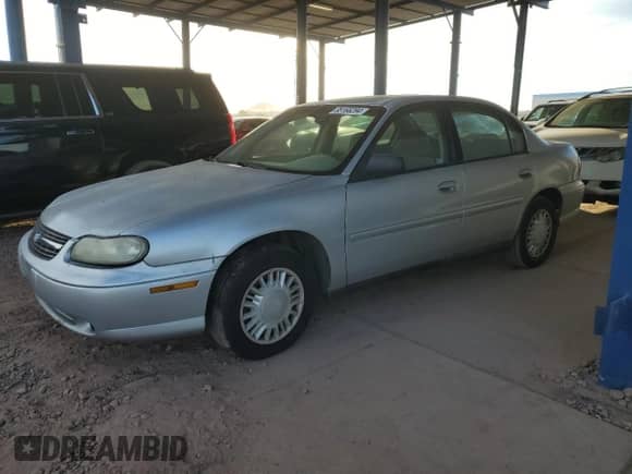 2002 Chevrolet Malibu z VIN 1G1ND52J52M625818, wystawiony jako Copart lot #85166294 z przebiegiem 128 129 mil mil oraz Czysty tytuł • Clean title. Historia ofert i sprzedaży dostępna na DreamBid. Obrazek 1.