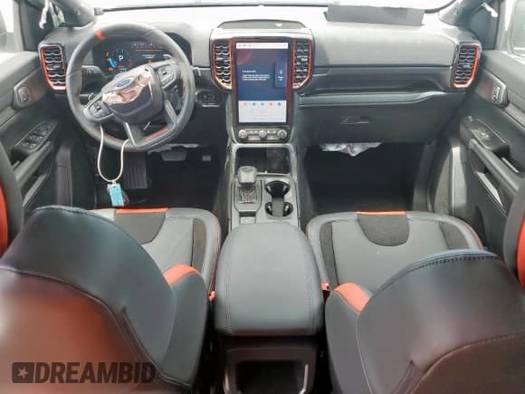 ✅ 2025 Ford Ranger Raptor • VIN: 1FTER4LR2SLE06182 • Lot: 57167345. Wystawiony na Copart z przebiegiem 302 mil. Bezpłatny archiwum sprzedaży aukcyjnych z USA i szczegółowy raport historii pojazdu na DreamBid. Zdjęcie 8.