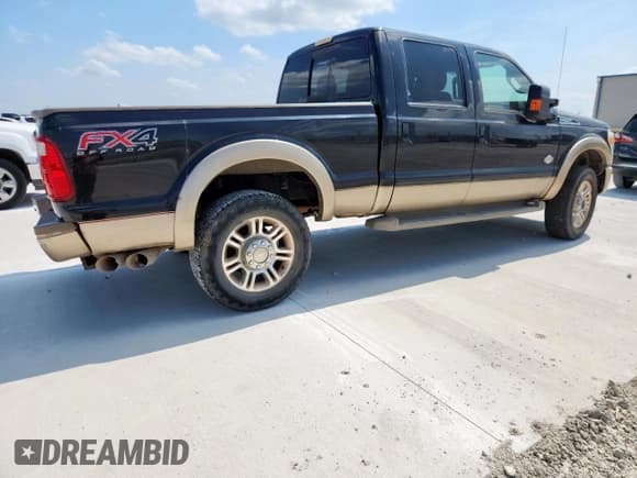 ✅ 2014 Ford F-250 XL • VIN: 1FT7W2BT6EEA32106 • Lot: 59101335. Listed on Copart with 132,064 mi. Free auction sales archive from the USA and detailed vehicle history report at DreamBid. Image 3.
