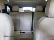 ✅ 2017 Jaguar F-Pace 35t • VIN: SADCS2BV7HA053350 • Lot: 66388915. Wystawiony na Copart z przebiegiem 97 580 mil. Bezpłatny archiwum sprzedaży aukcyjnych z USA i szczegółowy raport historii pojazdu na DreamBid. Zdjęcie 10.