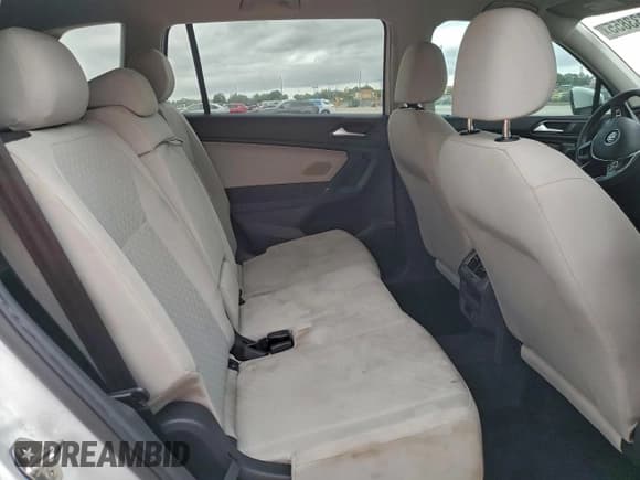 ✅ 2018 Volkswagen Tiguan S • VIN: 3VV1B7AX4JM079823 • Lot: 95833855. Listed on Copart with 66,522 mi. Free auction sales archive from the USA and detailed vehicle history report at DreamBid. Image 11.