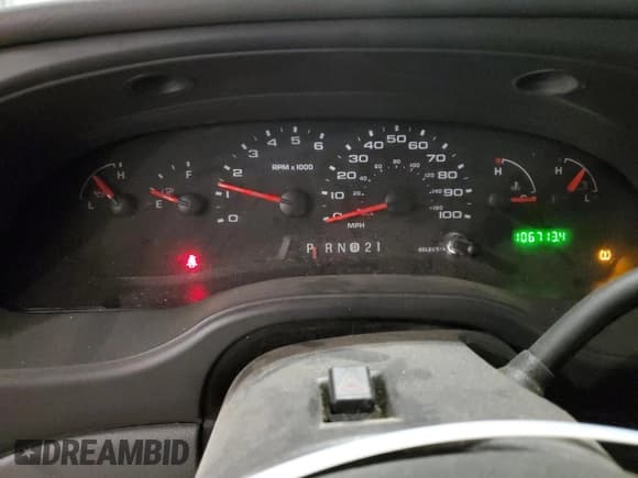 ✅ 2008 Ford Econoline Cargo Commercial • VIN: 1FTNS24W38DA70591 • Lot: 81156814. Listed on Copart with 106,713 mi. Free auction sales archive from the USA and detailed vehicle history report at DreamBid. Image 9.