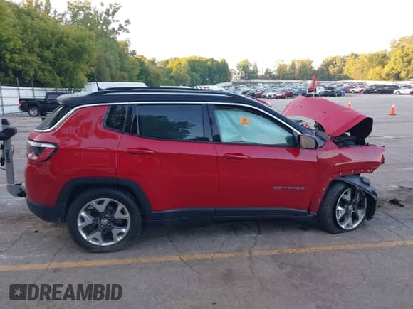 2019 Jeep Compass Limited с VIN 3C4NJDCB5KT646194, выставлен на аукционе IAAI как лот 43191478 с пробегом Не указан миль и . История ставок и продаж доступна на DreamBid. Изображение 13.