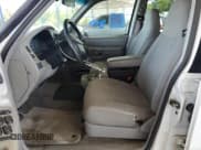 ✅ 1999 Ford Explorer XL • VIN: 1FMZU32X5XZB11796 • Lot: 81100145. Wystawiony na Copart z przebiegiem 260 195 mil. Bezpłatny archiwum sprzedaży aukcyjnych z USA i szczegółowy raport historii pojazdu na DreamBid. Zdjęcie 7.