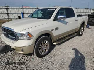 2017 Ram 1500 Limited z VIN 1C6RR7PT7HS721560, wystawiony jako Copart lot #84820855 z przebiegiem 69 327 mil mil oraz Szkoda całkowita • Salvage title. Historia ofert i sprzedaży dostępna na DreamBid. Obrazek 1.