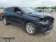 ✅ 2020 Chevrolet Blazer LT • VIN: 3GNKBCR41LS669697 • Lot: 62542925. Listed on Copart with 43,327 mi. Free auction sales archive from the USA and detailed vehicle history report at DreamBid. Image 4.