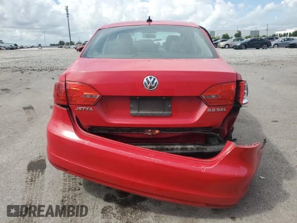 ✅ 2011 Volkswagen Jetta SEL • VIN: 3VWLZ7AJXBM375295 • Lot: 62606275. Listed on Copart with 191,119 mi. Free auction sales archive from the USA and detailed vehicle history report at DreamBid. Image 6.