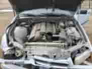 1998 BMW 3 Series z VIN WBACD3328WAV23184, wystawiony jako Copart lot #58570555 z przebiegiem 181 087 mil mil oraz Szkoda całkowita • Salvage title. Historia ofert i sprzedaży dostępna na DreamBid. Obrazek 11.