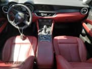 ✅ 2020 Alfa Romeo Stelvio • VIN: ZASPAJAN5L7C94672 • Lot: 49097535. Wystawiony na Copart z przebiegiem 64 009 mil. Bezpłatny archiwum sprzedaży aukcyjnych z USA i szczegółowy raport historii pojazdu na DreamBid. Zdjęcie 8.