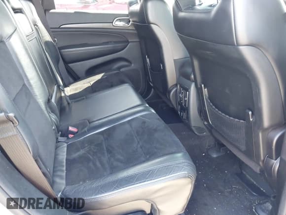 ✅ 2018 Jeep Grand Cherokee Altitude • VIN: 1C4RJEAG7JC181921 • Lot: 43208554. Wystawiony na IAAI z przebiegiem 157 255 mil. Bezpłatny archiwum sprzedaży aukcyjnych z USA i szczegółowy raport historii pojazdu na DreamBid. Zdjęcie 8.