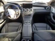 ✅ 2021 Mercedes-Benz C 300 • VIN: W1KWF8DB9MR605631 • Lot: 42355085. Wystawiony na Copart z przebiegiem Nie podano. Bezpłatny archiwum sprzedaży aukcyjnych z USA i szczegółowy raport historii pojazdu na DreamBid. Zdjęcie 8.
