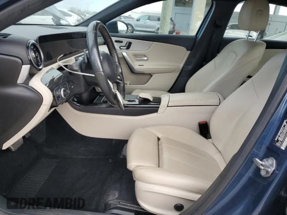 ✅ 2019 Mercedes-Benz A 220 • VIN: WDD3G4FB3KW018829 • Lot: 91218145. Wystawiony na Copart z przebiegiem 64 154 mil. Bezpłatny archiwum sprzedaży aukcyjnych z USA i szczegółowy raport historii pojazdu na DreamBid. Zdjęcie 7.