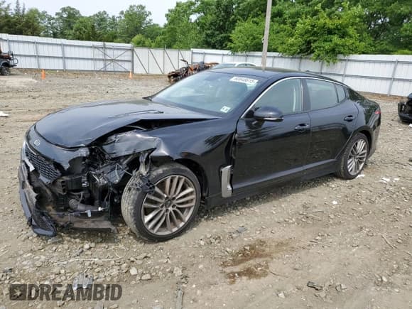 ✅ 2018 Kia Stinger • VIN: KNAE15LA0J6024864 • Lot: 60848615. Wystawiony na Copart z przebiegiem 30 457 mil. Bezpłatny archiwum sprzedaży aukcyjnych z USA i szczegółowy raport historii pojazdu na DreamBid. Zdjęcie 1.