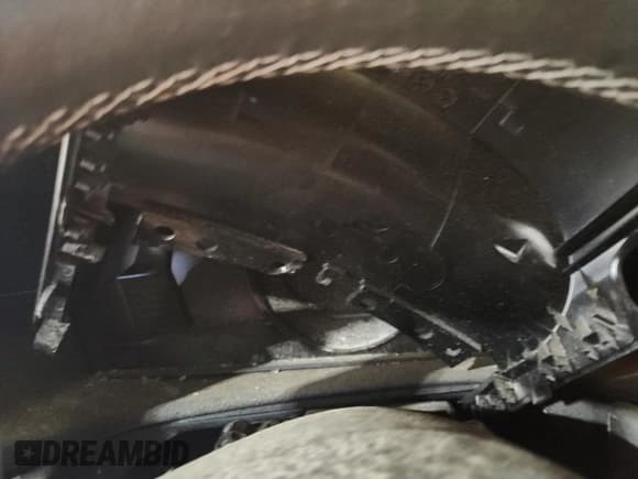 ✅ 2023 Toyota Supra Premium • VIN: WZ1DB0G00PW056207 • Lot: 92600025. Wystawiony na Copart z przebiegiem Nie podano. Bezpłatny archiwum sprzedaży aukcyjnych z USA i szczegółowy raport historii pojazdu na DreamBid. Zdjęcie 9.