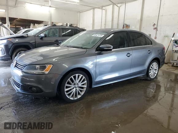 ✅ 2012 Volkswagen Jetta SEL • VIN: 3VWLP7AJ6CM410356 • Лот: 65421415. Опубликован ранее на Copart с пробегом 121 634 миль. Бесплатный доступ к архиву аукционных продаж из США и подробный отчёт об истории автомобиля на DreamBid. Изображение 1.