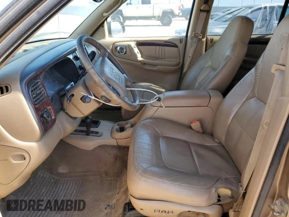 ✅ 2000 Dodge Durango • VIN: 1B4HS28N8YF166409 • Lot: 48412545. Wystawiony na Copart z przebiegiem 194 063 mil. Bezpłatny archiwum sprzedaży aukcyjnych z USA i szczegółowy raport historii pojazdu na DreamBid. Zdjęcie 7.