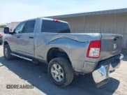 ✅ 2024 Ram 2500 Big Horn • VIN: 3C6UR5DLXRG338482 • Лот: 42990856. Опубликован ранее на IAAI с пробегом 47 251 миль. Бесплатный доступ к архиву аукционных продаж из США и подробный отчёт об истории автомобиля на DreamBid. Изображение 3.