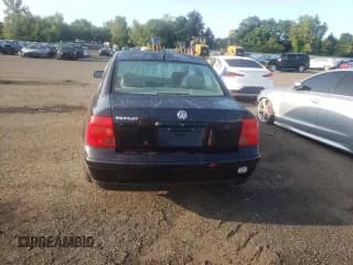 ✅ 1998 Volkswagen Passat • VIN: WVWMA63B0WE159272 • Lot: 68279244. Wystawiony na Copart z przebiegiem 162 107 mil. Bezpłatny archiwum sprzedaży aukcyjnych z USA i szczegółowy raport historii pojazdu na DreamBid. Zdjęcie 6.