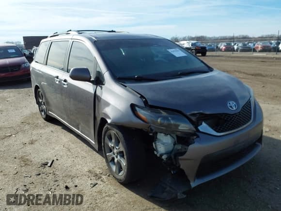 ✅ 2015 Toyota Sienna SE • VIN: 5TDXK3DC8FS633124 • Lot: 41475935. Listed on IAAI with 182,921 mi. Free auction sales archive from the USA and detailed vehicle history report at DreamBid. Image 1.