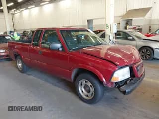 ✅ 2000 GMC Sonoma SLS • VIN: 1GTCS1946Y8171643 • Lot: 41436352. Listed on IAAI with 139,815 mi. Free auction sales archive from the USA and detailed vehicle history report at DreamBid. Image 1.