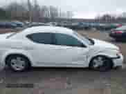 2010 Dodge Avenger SXT z VIN 1B3CC4FDXAN193611, wystawiony jako IAAI lot #41798586 z przebiegiem 92 800 mil mil oraz . Historia ofert i sprzedaży dostępna na DreamBid. Obrazek 6.