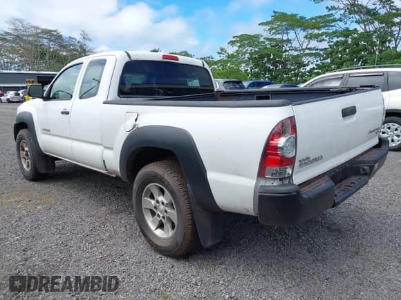 ✅ 2009 Toyota Tacoma PreRunner • VIN: 5TETU62N09Z602469 • Lot: 42853789. Listed on IAAI with 112,869 mi. Free auction sales archive from the USA and detailed vehicle history report at DreamBid. Image 3.