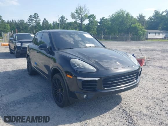 ✅ 2016 Porsche Cayenne S E-Hybrid • VIN: WP1AE2A27GLA59572 • Lot: 42289960. Wystawiony na IAAI z przebiegiem 100 806 mil. Bezpłatny archiwum sprzedaży aukcyjnych z USA i szczegółowy raport historii pojazdu na DreamBid. Zdjęcie 1.