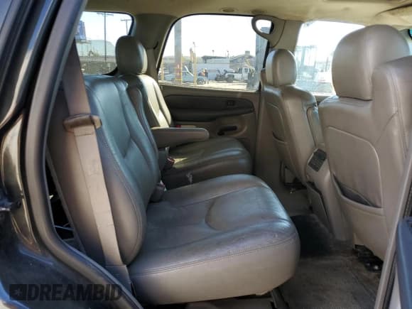 ✅ 2003 Chevrolet Tahoe LS • VIN: 1GNEC13ZX3R130663 • Lot: 82402255. Listed on Copart with 184,373 mi. Free auction sales archive from the USA and detailed vehicle history report at DreamBid. Image 11.