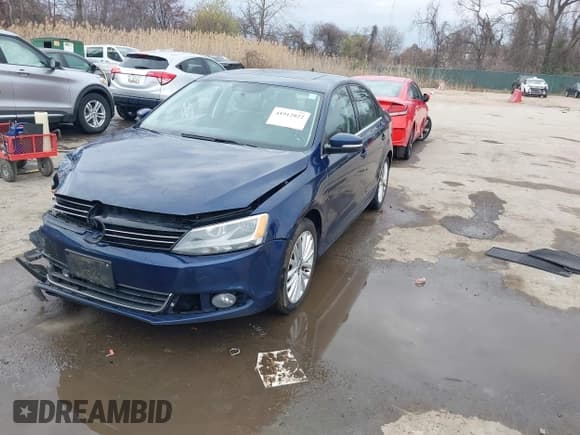✅ 2012 Volkswagen Jetta SEL • VIN: 3VWLP7AJ4CM394657 • Lot: 41912022. Listed on IAAI with 150,482 mi. Free auction sales archive from the USA and detailed vehicle history report at DreamBid. Image 2.
