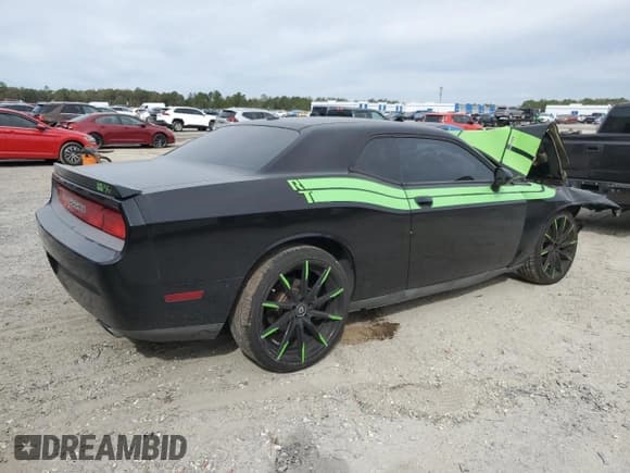 ✅ 2013 Dodge Challenger R/T • VIN: 2C3CDYBT0DH549145 • Lot: 47398155. Wystawiony na Copart z przebiegiem Nie podano. Bezpłatny archiwum sprzedaży aukcyjnych z USA i szczegółowy raport historii pojazdu na DreamBid. Zdjęcie 3.