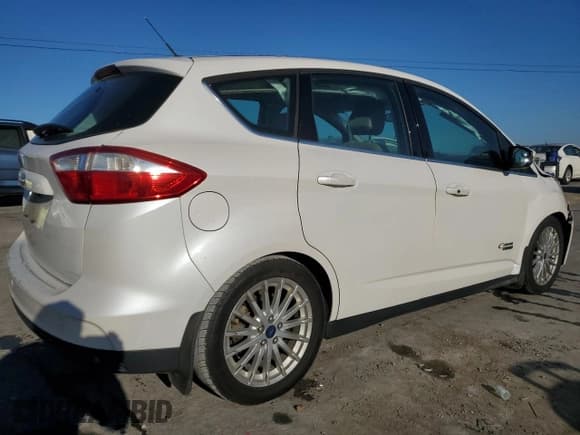✅ 2013 Ford C-Max SEL • VIN: 1FADP5CU7DL553179 • Lot: 76288614. Wystawiony na Copart z przebiegiem 213 101 mil. Bezpłatny archiwum sprzedaży aukcyjnych z USA i szczegółowy raport historii pojazdu na DreamBid. Zdjęcie 3.