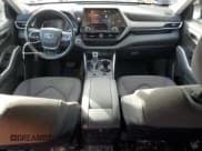 ✅ 2022 Toyota Highlander LE • VIN: 5TDBZRBH5NS184300 • Lot: 91469845. Listed on Copart with 72,279 mi. Free auction sales archive from the USA and detailed vehicle history report at DreamBid. Image 8.