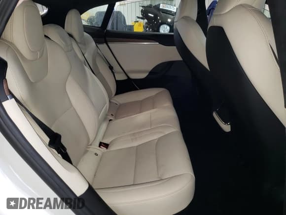 ✅ 2021 Tesla Model S Long Range • VIN: 5YJSA1E5XMF439827 • Lot: 56117755. Listed on Copart with Not provided. Free auction sales archive from the USA and detailed vehicle history report at DreamBid. Image 10.