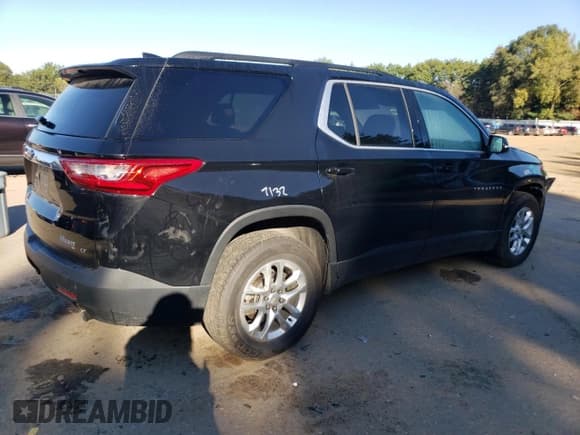 ✅ 2019 Chevrolet Traverse LT Cloth • VIN: 1GNEVGKW8KJ110705 • Lot: 72573574. Wystawiony na Copart z przebiegiem 130 665 mil. Bezpłatny archiwum sprzedaży aukcyjnych z USA i szczegółowy raport historii pojazdu na DreamBid. Zdjęcie 3.
