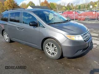 ✅ 2013 Honda Odyssey EX-L • VIN: 5FNRL5H66DB011533 • Lot: 43492472. Wystawiony na IAAI z przebiegiem 194 928 mil. Bezpłatny archiwum sprzedaży aukcyjnych z USA i szczegółowy raport historii pojazdu na DreamBid. Zdjęcie 1.