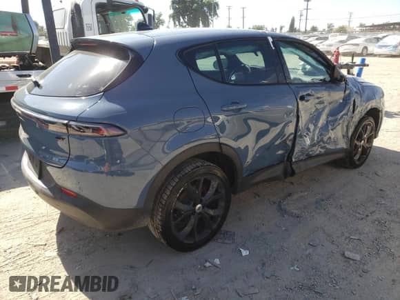 2024 Dodge Hornet GT z VIN ZACNDFAN4R3A22427, wystawiony jako Copart lot #77713534 z przebiegiem 10 315 mil mil oraz Szkoda całkowita • Salvage title. Historia ofert i sprzedaży dostępna na DreamBid. Obrazek 3.