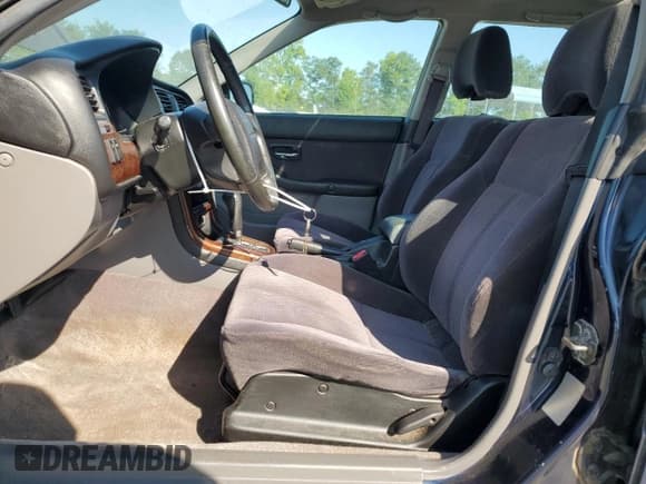 ✅ 2003 Subaru Legacy L • VIN: 4S3BH635637301282 • Lot: 66071565. Wystawiony na Copart z przebiegiem 154 466 mil. Bezpłatny archiwum sprzedaży aukcyjnych z USA i szczegółowy raport historii pojazdu na DreamBid. Zdjęcie 7.