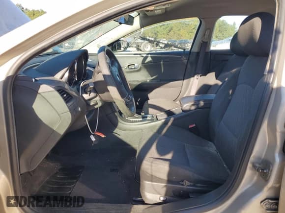 ✅ 2010 Chevrolet Malibu 1LT • VIN: 1G1ZC5E05AF175596 • Lot: 75605114. Listed on Copart with 182,654 mi. Free auction sales archive from the USA and detailed vehicle history report at DreamBid. Image 7.