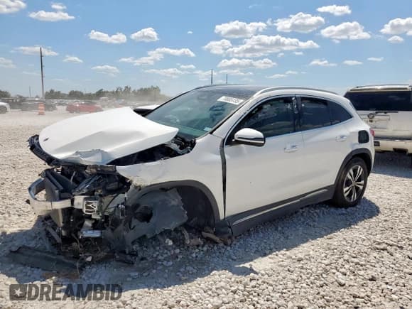 ✅ 2025 Mercedes-Benz GLA 250 • VIN: W1N4N4GB5SJ645878 • Lot: 70885185. Listed on Copart with 11,967 mi. Free auction sales archive from the USA and detailed vehicle history report at DreamBid. Image 1.