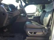 ✅ 2023 Jeep Grand Wagoneer Series II • VIN: 1C4SJSFPXPS574223 • Lot: 52938135. Wystawiony na Copart z przebiegiem 15 237 mil. Bezpłatny archiwum sprzedaży aukcyjnych z USA i szczegółowy raport historii pojazdu na DreamBid. Zdjęcie 7.