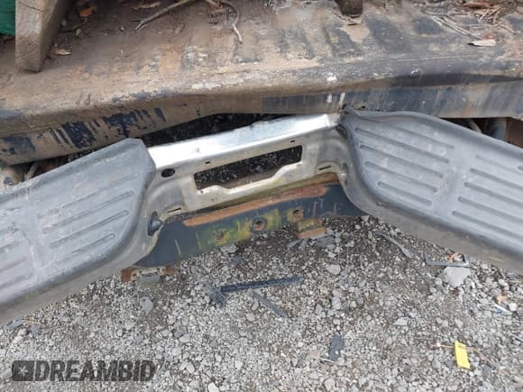 ✅ 2004 Ford F-250 XL • VIN: 1FTNX20L54EC43769 • Lot: 41624946. Listed on IAAI with 341,890 mi. Free auction sales archive from the USA and detailed vehicle history report at DreamBid. Image 6.