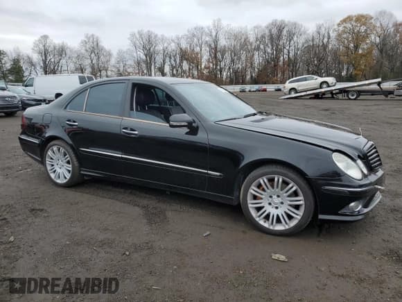 ✅ 2009 Mercedes-Benz E 350 Luxury • VIN: WDBUF87X69B429192 • Lot: 93746805. Wystawiony na Copart z przebiegiem Nie podano. Bezpłatny archiwum sprzedaży aukcyjnych z USA i szczegółowy raport historii pojazdu na DreamBid. Zdjęcie 4.