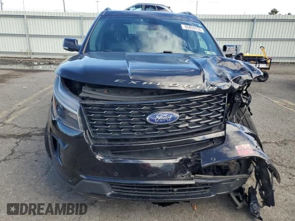 ✅ 2019 Ford Explorer Sport • VIN: 1FM5K8GT2KGB33587 • Lot: 85859735. Wystawiony na Copart z przebiegiem 74 287 mil. Bezpłatny archiwum sprzedaży aukcyjnych z USA i szczegółowy raport historii pojazdu na DreamBid. Zdjęcie 5.